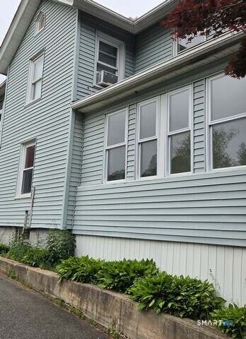 Building Photo - 304 Hillside Ave