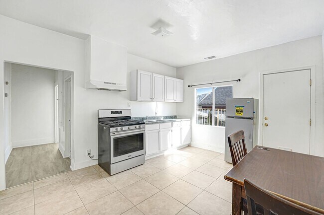 Foto del edificio - 3175 Winter St