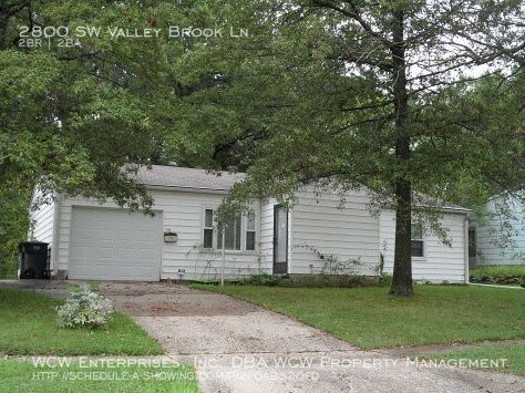 Building Photo - 2800 SW Valley Brook Ln