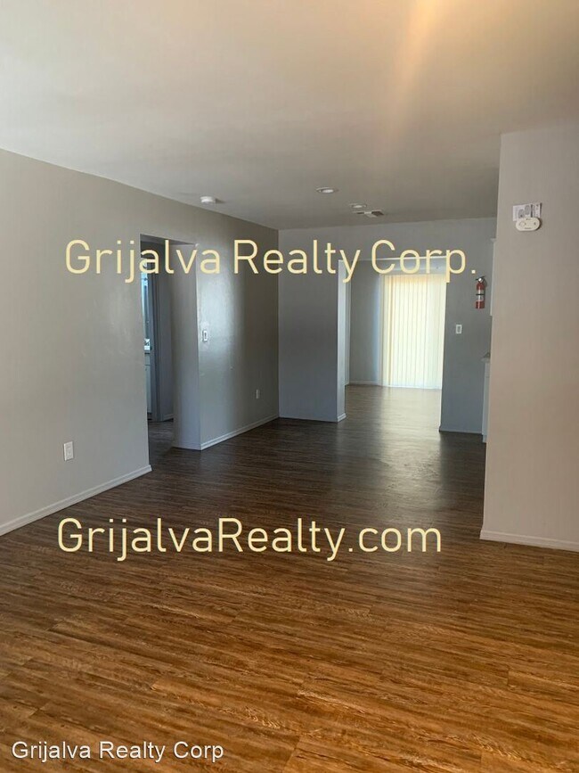 Building Photo - 5 br, 3 bath House - 656 W Hatfield St