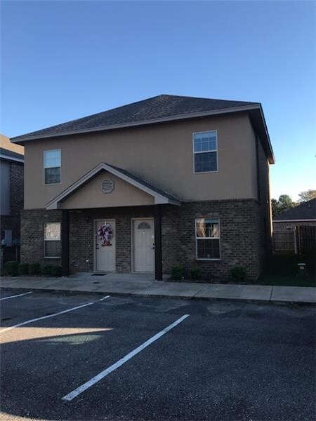 Foto principal - 175 Defreese Rd