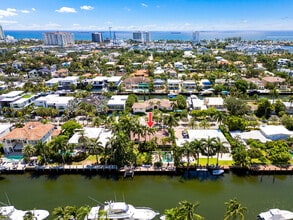 Building Photo - 627 Solar Isle Dr