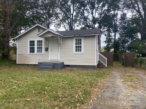 Building Photo - 3931 Bearwood Ave