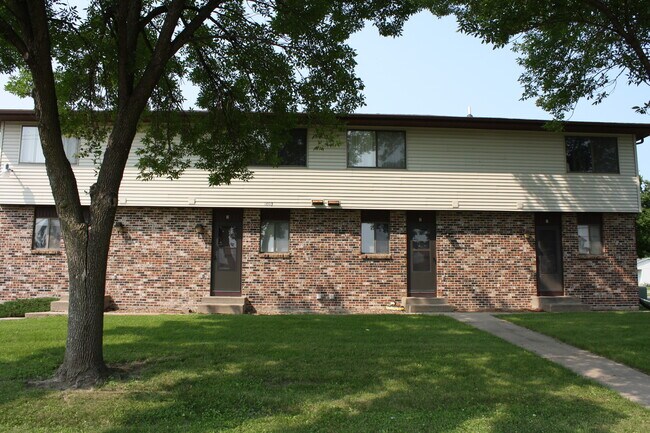Building Photo - 1803 5th St