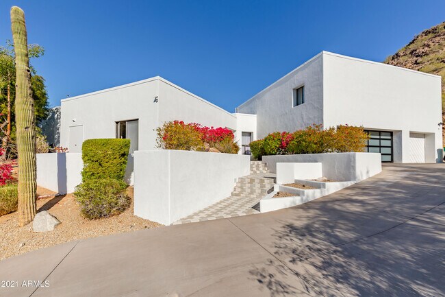 Foto del edificio - 7903 N 54th Pl