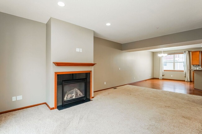 Foto del edificio - 1949 Commonwealth Blvd