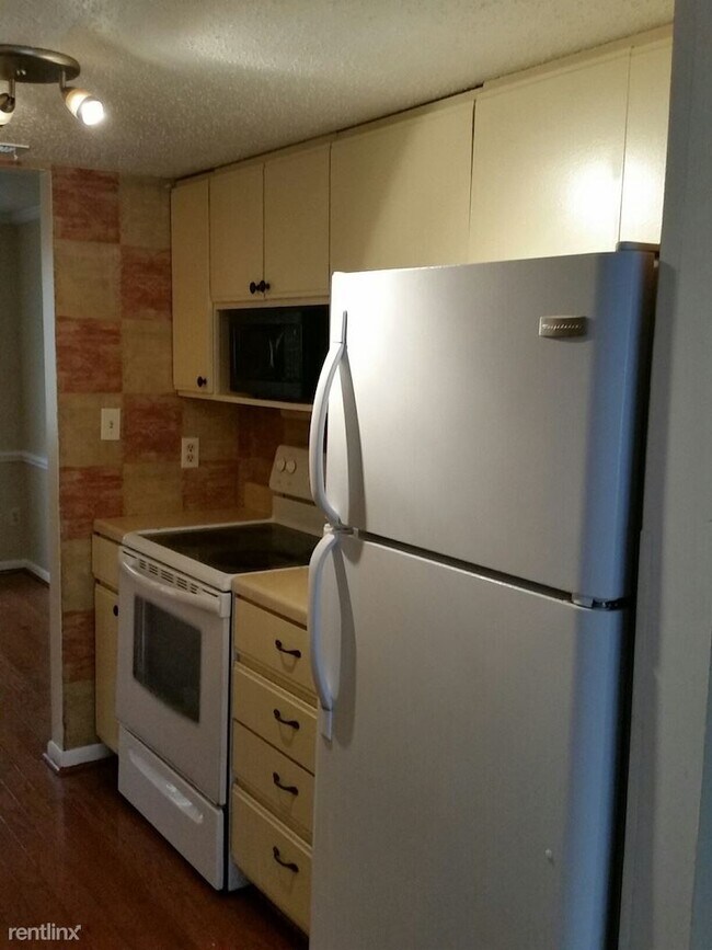 Building Photo - 3 br, 2.5 bath House - 5514 Richland St Un...