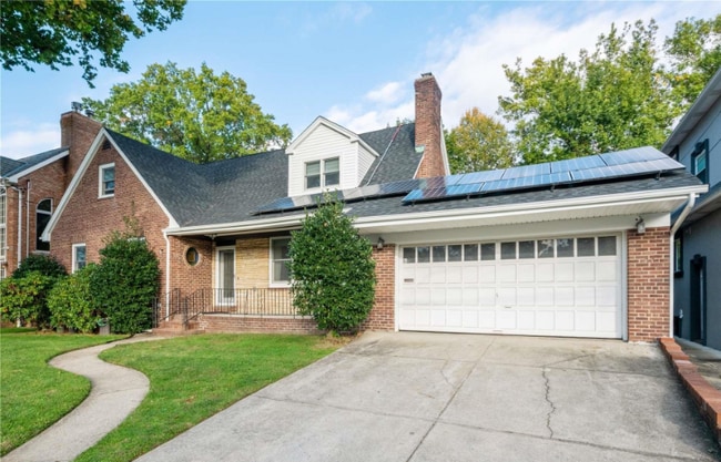 Photo - 29-33-2212 212th St House