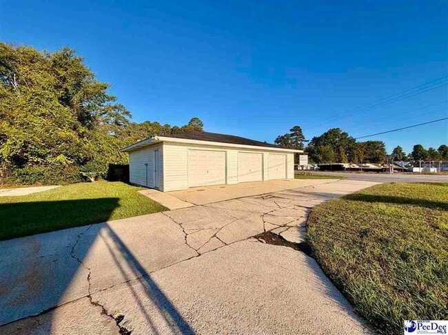 Building Photo - 1427 Old Ebenezer Rd