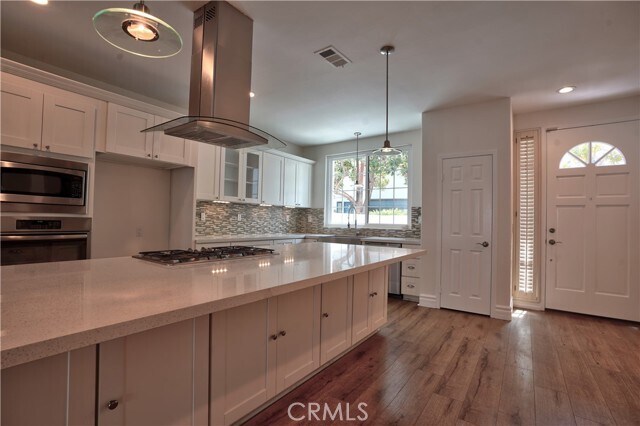 Building Photo - 7401 Seabluff Dr