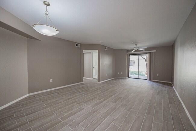 Building Photo - 1287 N Alma School Rd