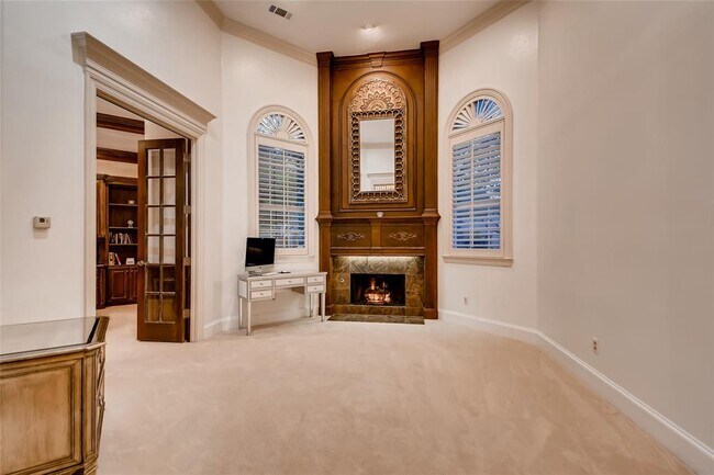 Building Photo - 4656 Driftwood Dr