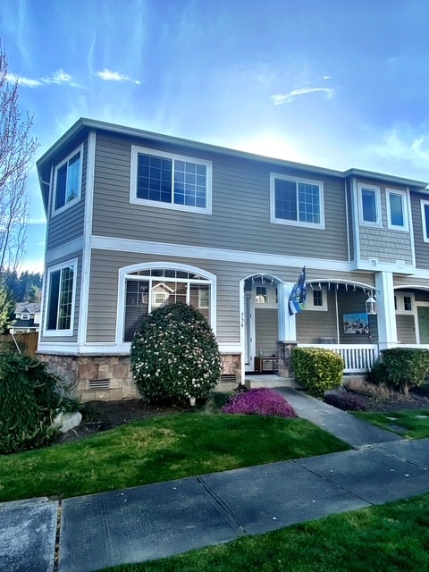 Photo - 736 Glenmore Loop Townhome