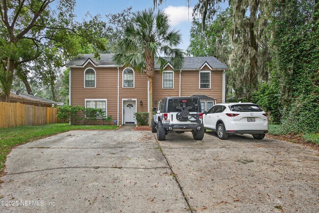 Foto del edificio - 3945 Oak St