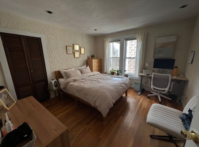 Building Photo - 28-30-30 Eustis St