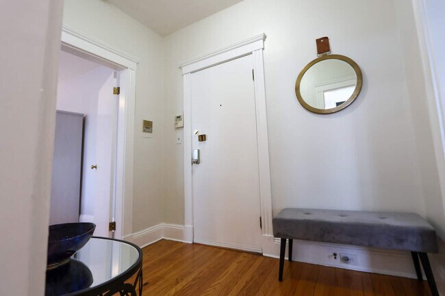 Foto del edificio - 370 Chestnut Hill Ave