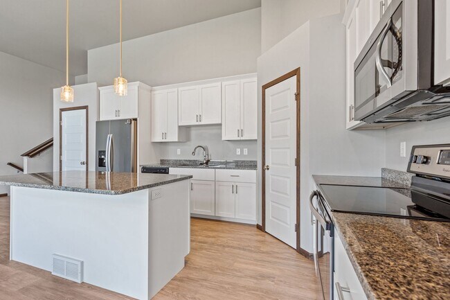 Building Photo - 4-bedroom, 3-bathroom West Fargo Single-Family Home w/ 3 Stall Garage