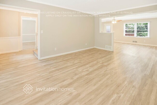 Foto del edificio - 440 Arbor Ridge Dr