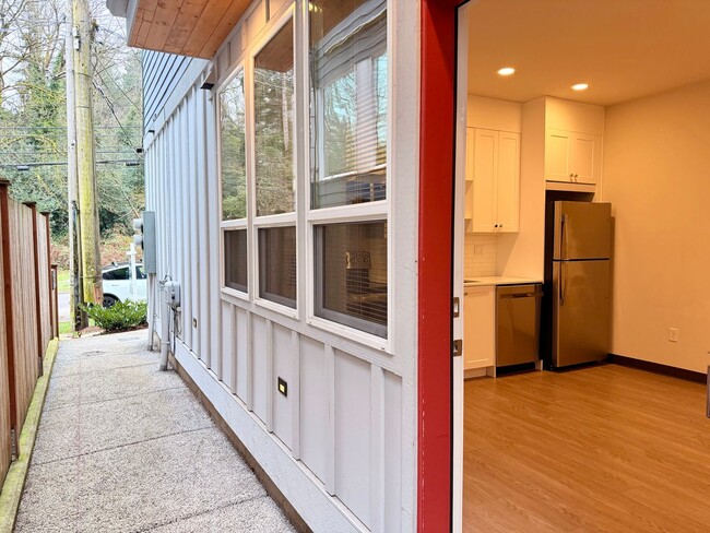 Photo - COOPER THOMAS 2613 DUPLEX Apartment