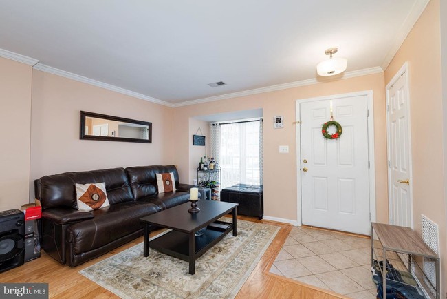 Foto del edificio - 13725 Denham Way