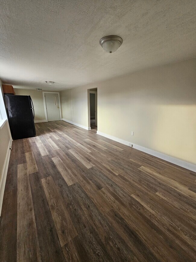 Foto del edificio - 1343 E Duval St