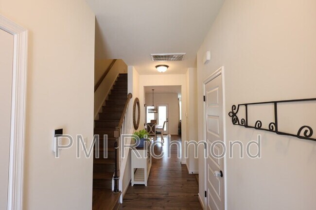 Building Photo - 12312 Wescott Dr