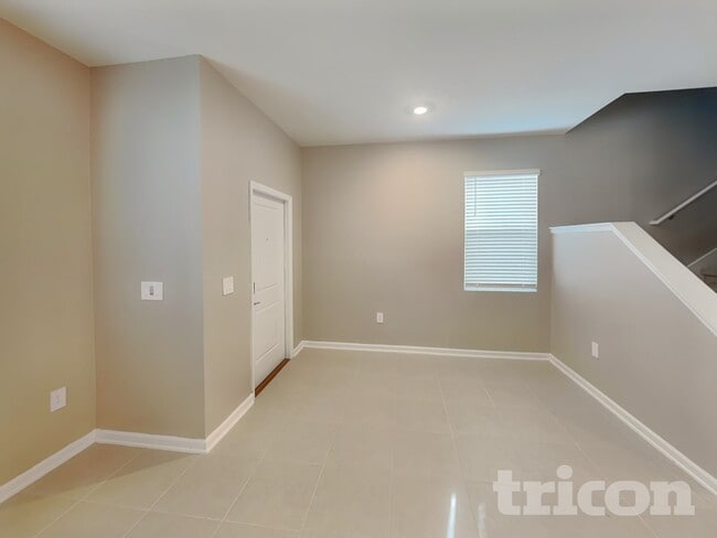 Building Photo - 722 Abita Aly