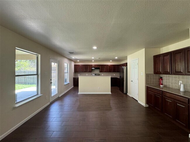 Building Photo - 239 Remington Heights Dr