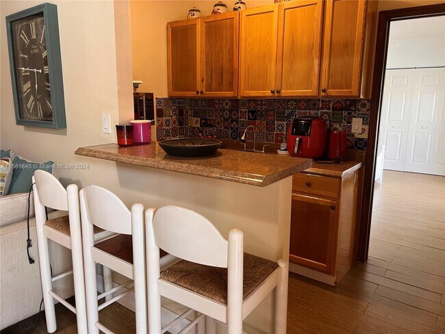 Foto del edificio - 7170 SW 17th Terrace