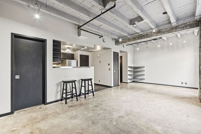 Foto del edificio - Unit #303 - The Regis Condos | Downtown Omaha