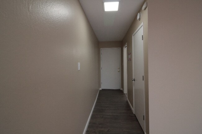 Foto del edificio - 2220 Lake Rd