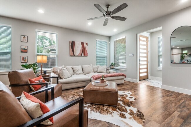 Foto del edificio - 2123 Ramsey Ave