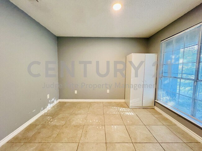 Foto del edificio - Beautifully Updated 5/3/2 in Fort Worth Fo...