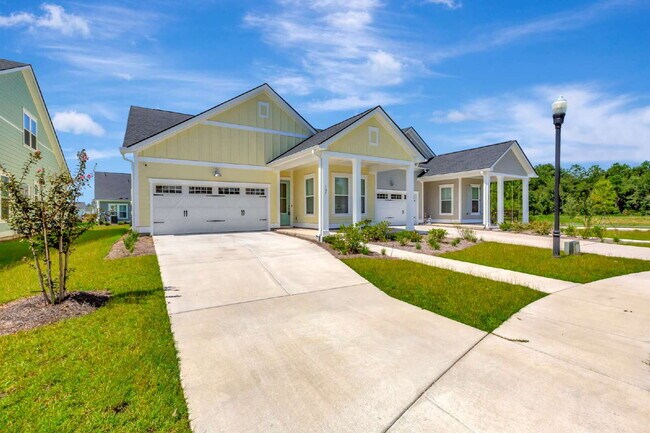 Building Photo - Luxury Villa Living in the Heart of Carnes Crossroads!