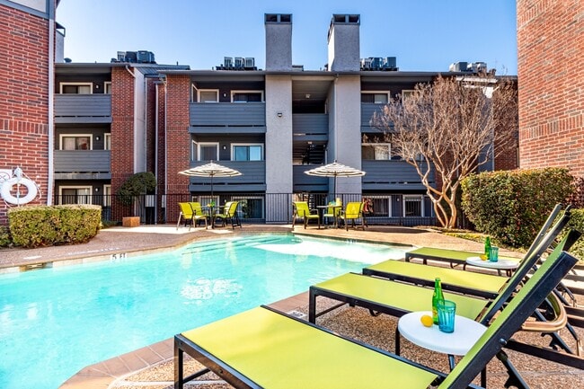 Resort-Style Pool with Lounge Seating - Fountains of Jupiter