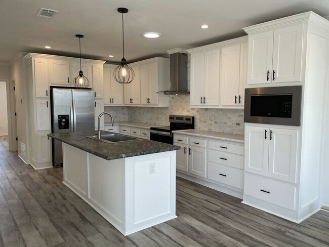 Foto del edificio - 34815 Silver King Dr