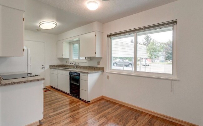 Foto del edificio - 14139 SW Todd St