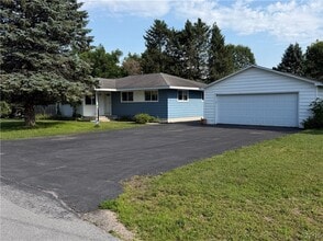 Building Photo - 107 Hadley Dr