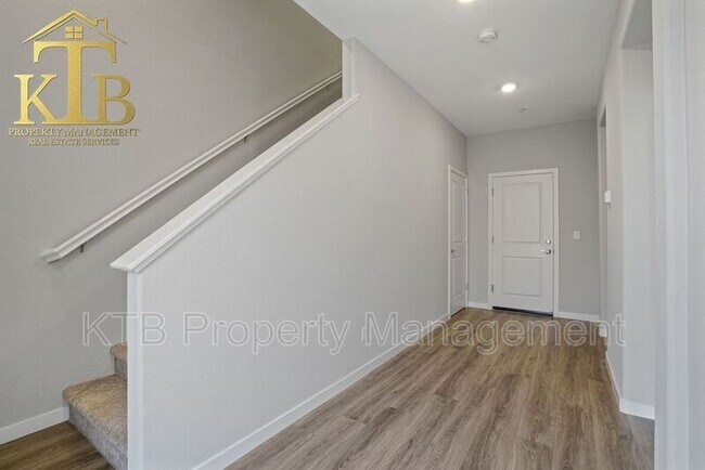 Building Photo - 4167 Gloster Way