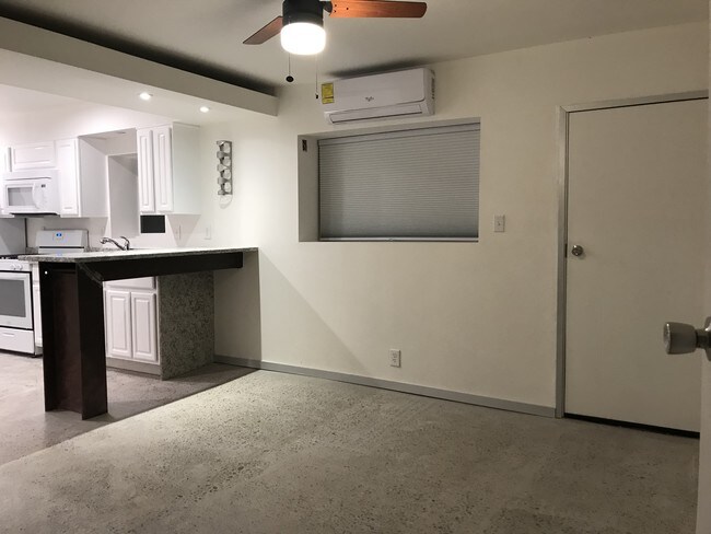 Foto del edificio - 4404 Emory Rd