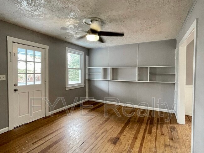 Foto del edificio - 1306 9th St