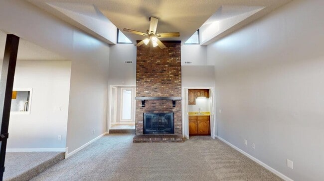 Building Photo - 112 Oakland Dr