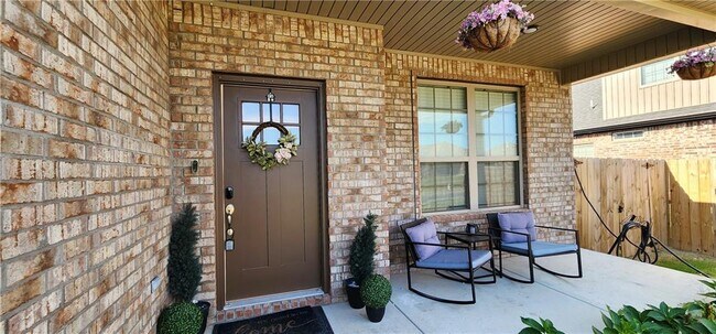 Foto del edificio - 1001 W Ashmore Landing Loop