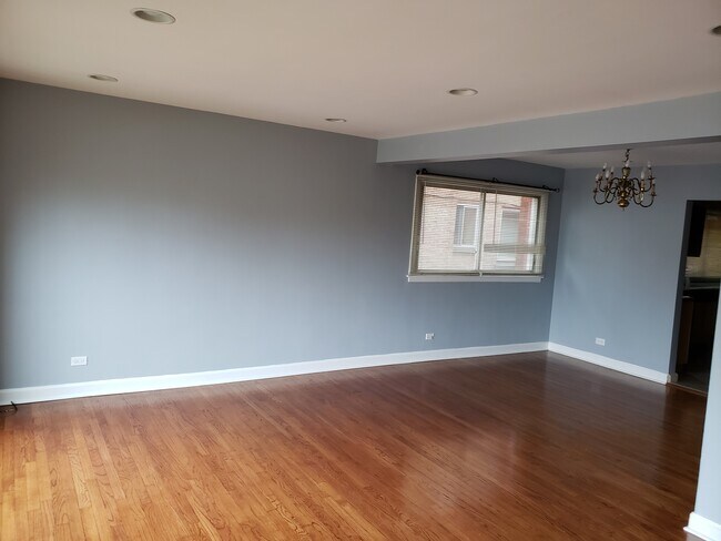 Foto del edificio - 3821 W Morse Ave