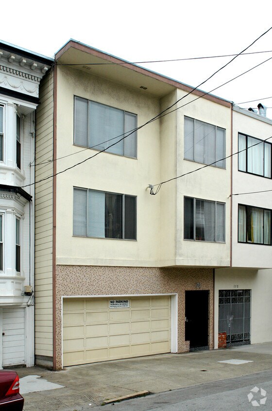 Foto del edificio - 174 12th Ave