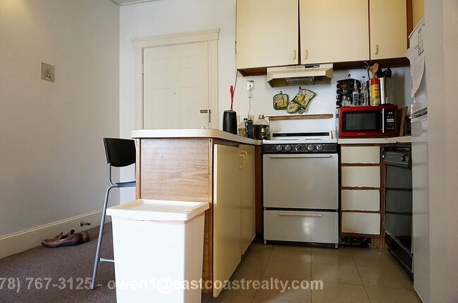 Foto del edificio - 828 Beacon St