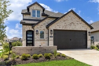Building Photo - 21203 Electric Lgt Trl