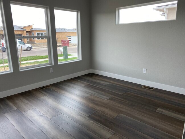 Foto del edificio - 12724 Enclave Scenic Dr