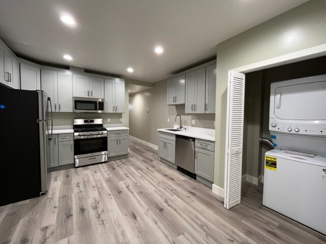 Foto principal - 1360 Pine St