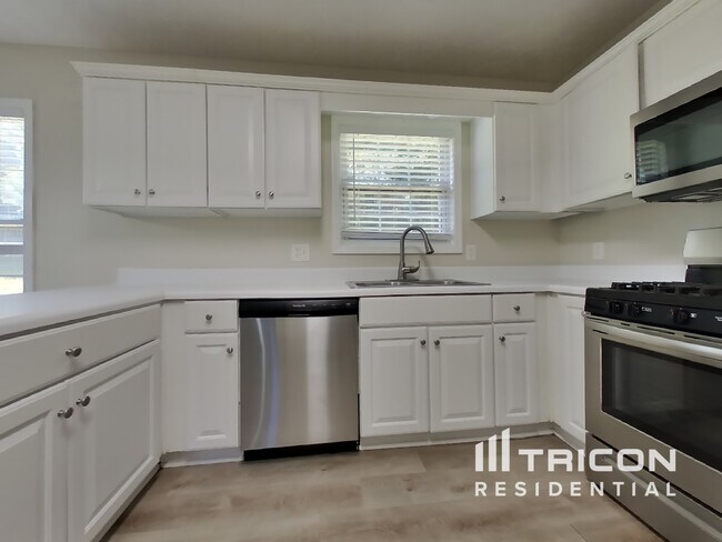 Foto del edificio - 1813 Beckley Pl